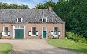 De Zwaluwenburg